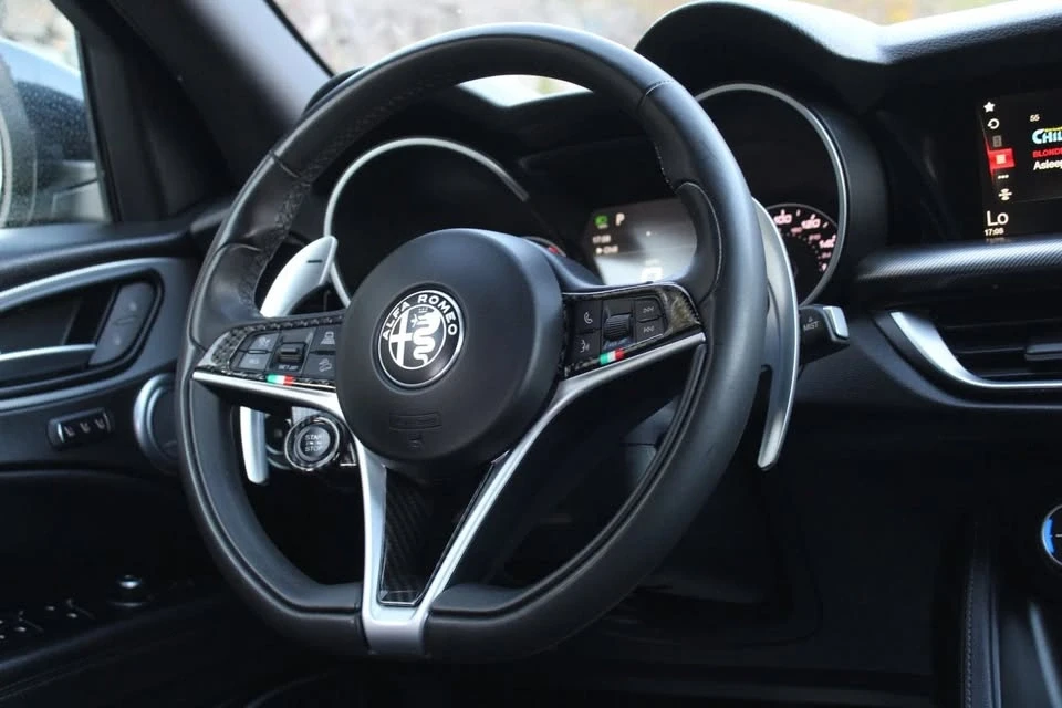 2018 Alfa Romeo Stelvio - Image 11 of 20