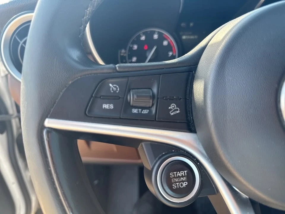 2018 Alfa Romeo Stelvio - Image 14 of 20