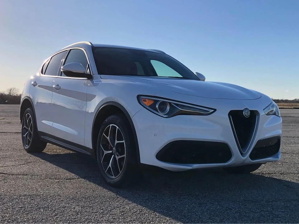 2018 Alfa Romeo Stelvio - Image 18 of 20