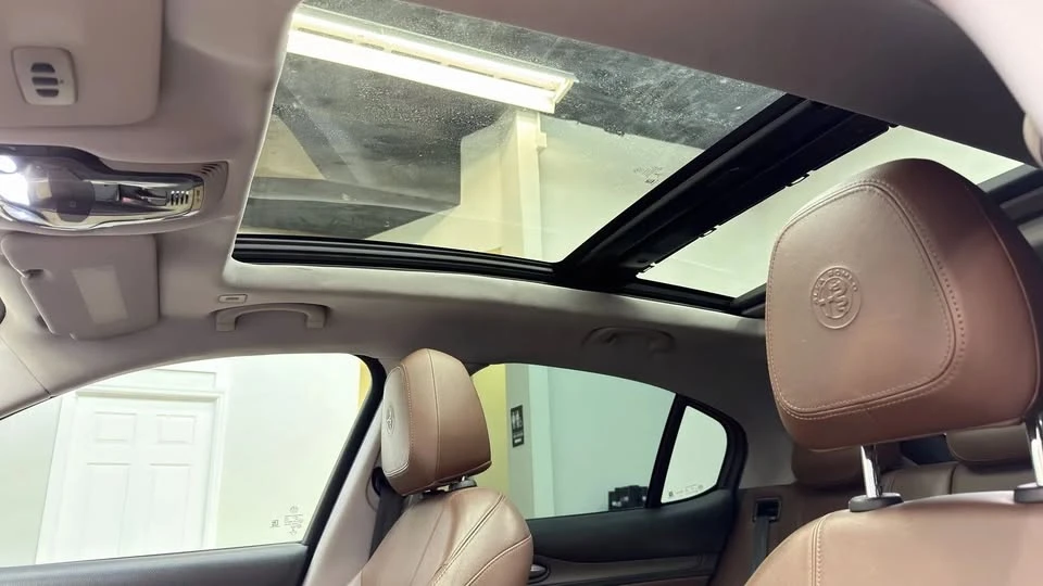 2018 Alfa Romeo Stelvio - Image 13 of 15