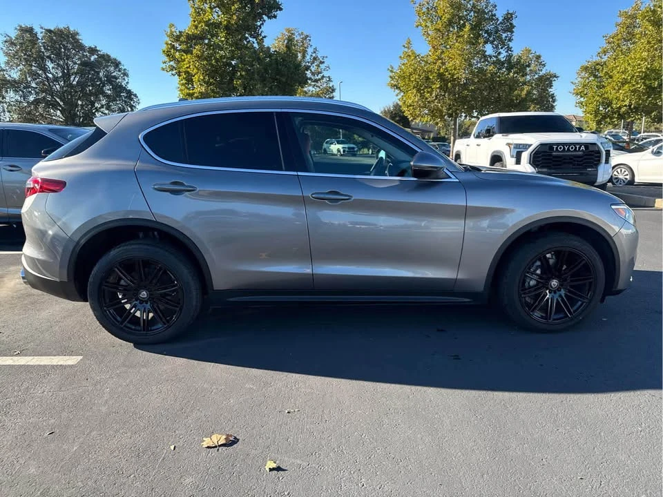 2018 Alfa Romeo Stelvio - Image 6 of 8