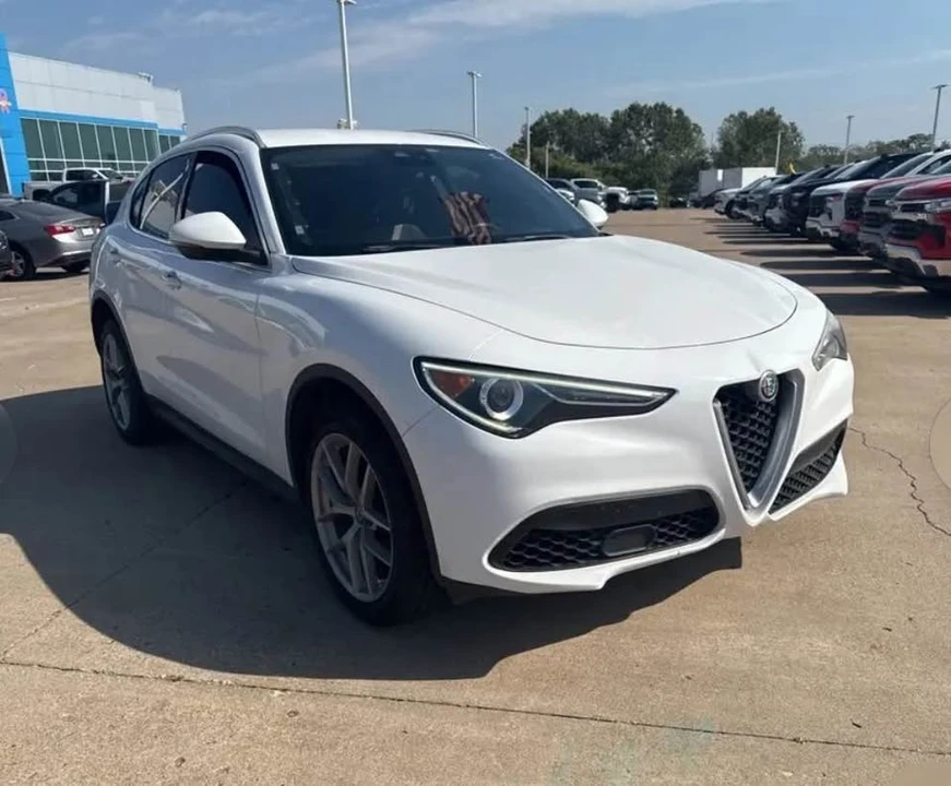 2018 Alfa Romeo Stelvio - Image 2 of 15