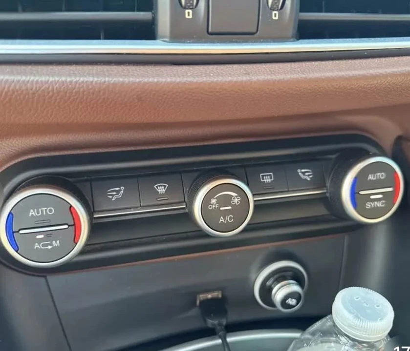 2018 Alfa Romeo Stelvio - Image 11 of 15