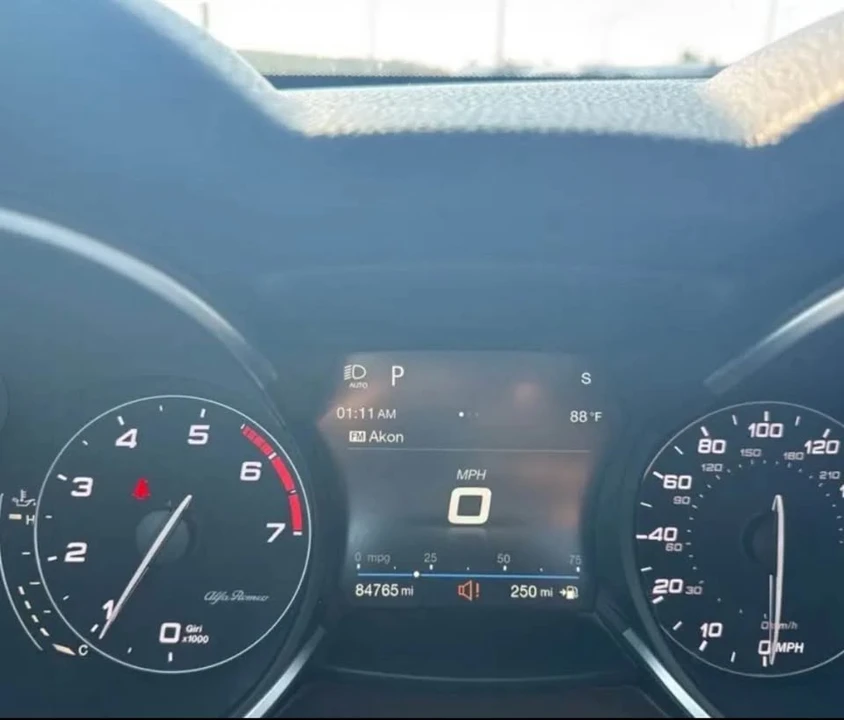 2018 Alfa Romeo Stelvio - Image 13 of 15