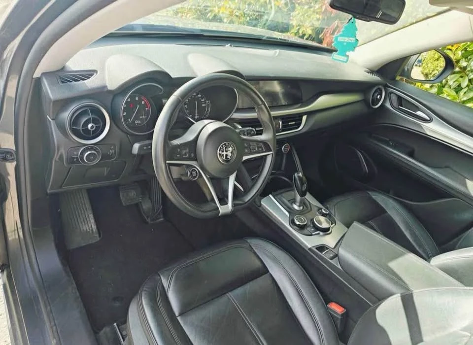 2018 Alfa Romeo Stelvio - Image 9 of 12