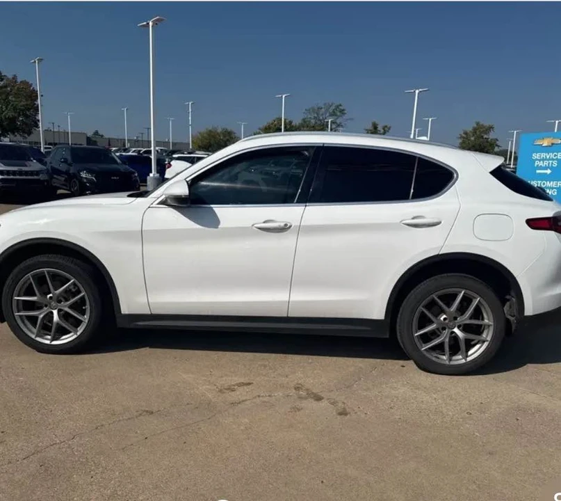2018 Alfa Romeo Stelvio - Image 5 of 15