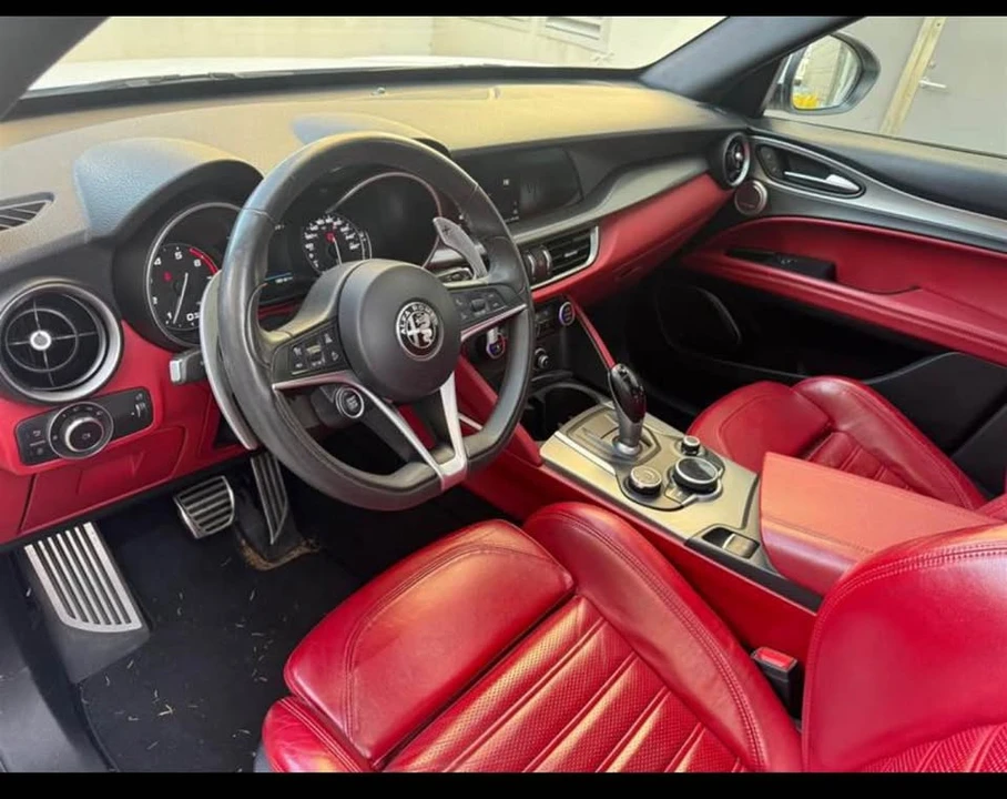 2018 Alfa Romeo Stelvio - Image 5 of 9