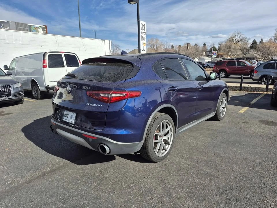 2018 Alfa Romeo Stelvio - Image 5 of 12