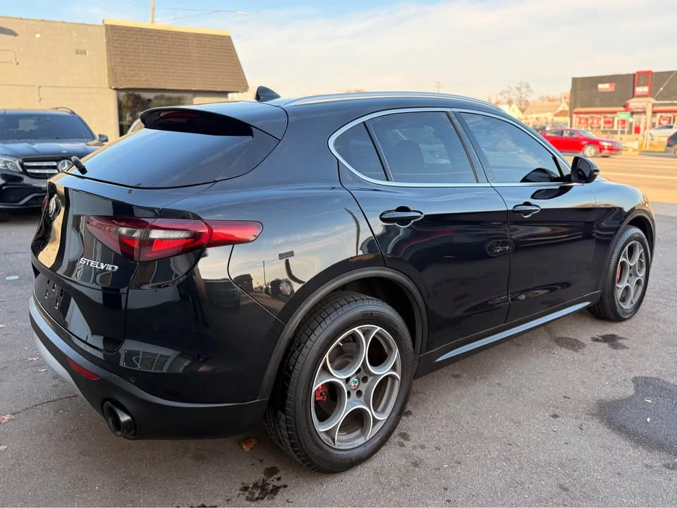 2018 Alfa Romeo Stelvio - Image 6 of 17