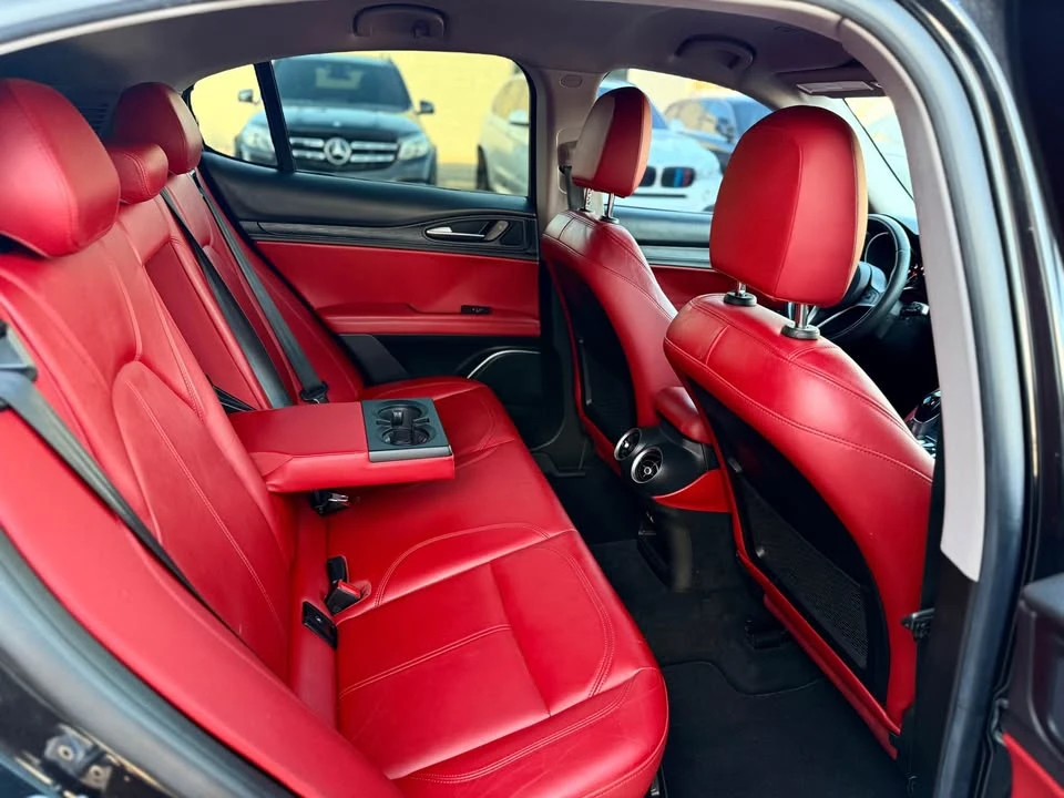 2018 Alfa Romeo Stelvio - Image 12 of 17