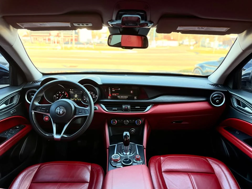 2018 Alfa Romeo Stelvio - Image 13 of 17