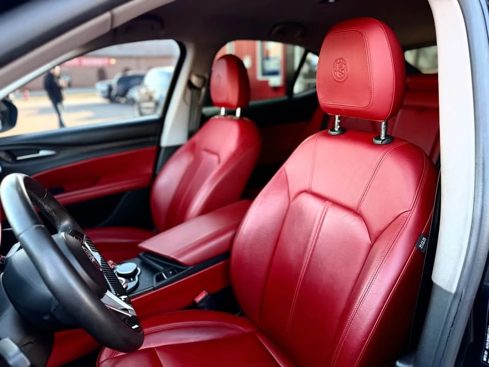2018 Alfa Romeo Stelvio - Image 10 of 17