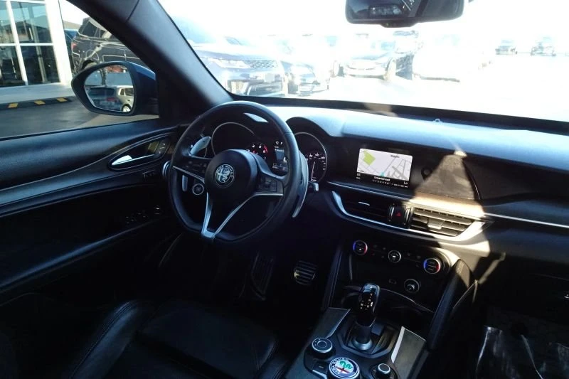 2018 Alfa Romeo Stelvio - Image 13 of 19