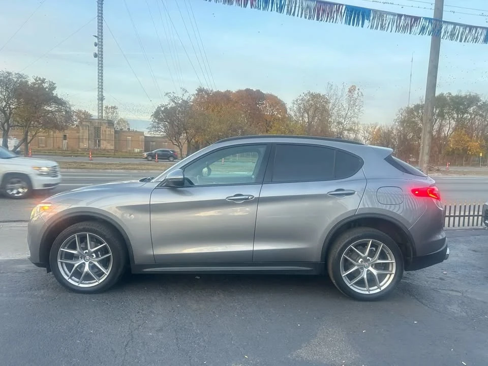 2018 Alfa Romeo Stelvio - Image 8 of 17
