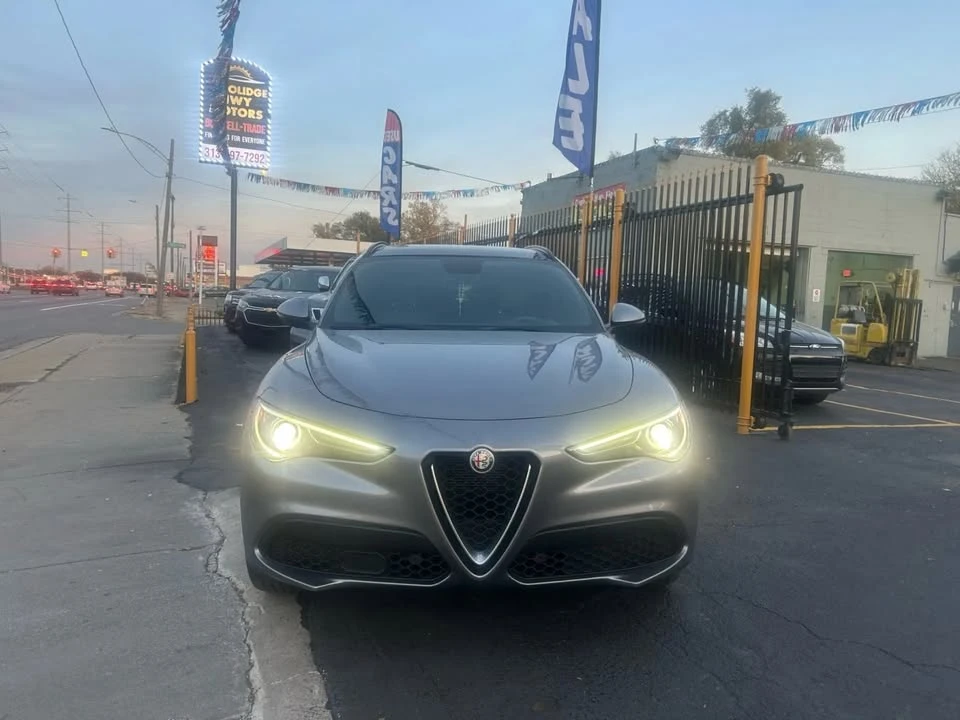 2018 Alfa Romeo Stelvio - Image 3 of 17