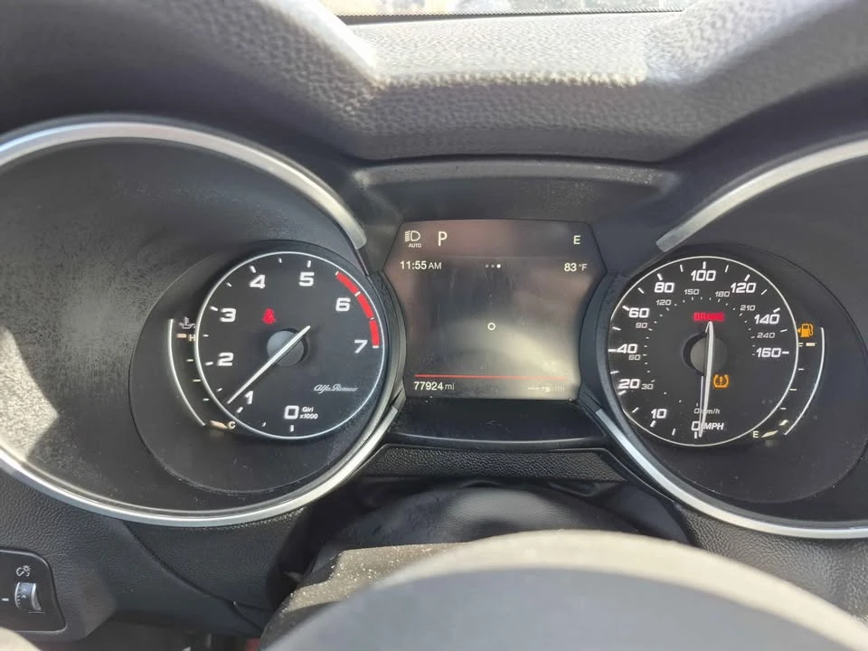 2018 Alfa Romeo Stelvio - Image 9 of 12