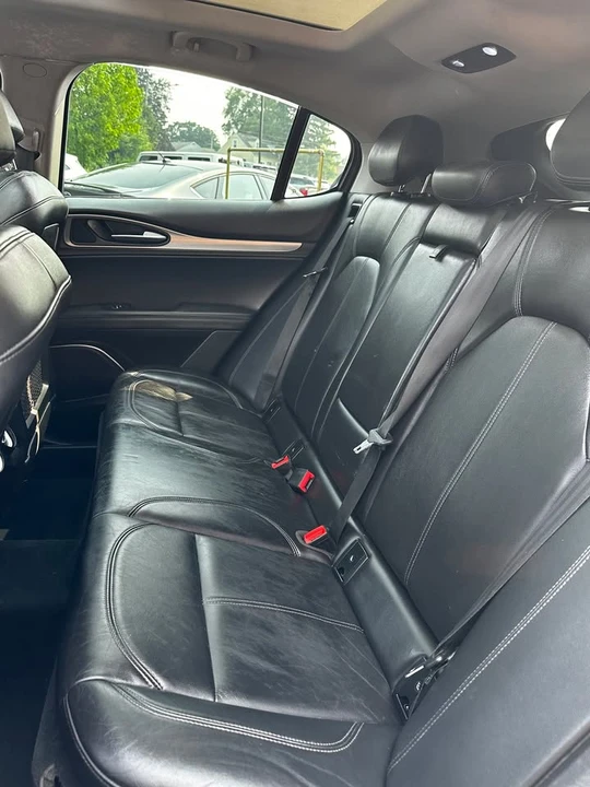 2018 Alfa Romeo Stelvio - Image 8 of 11