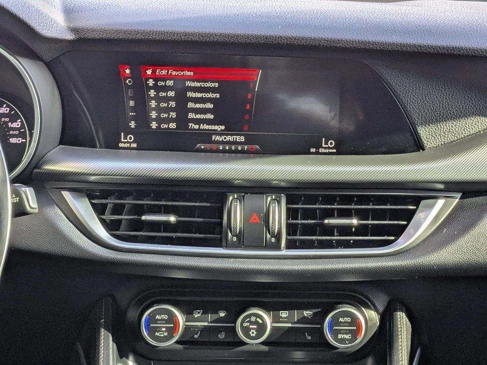 2018 Alfa Romeo Stelvio - Image 11 of 19