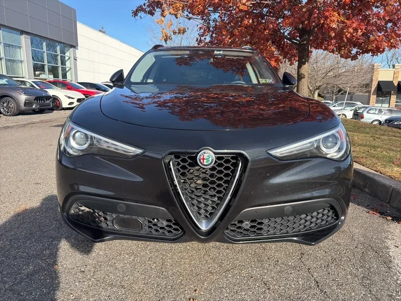2018 Alfa Romeo Stelvio - Image 2 of 12