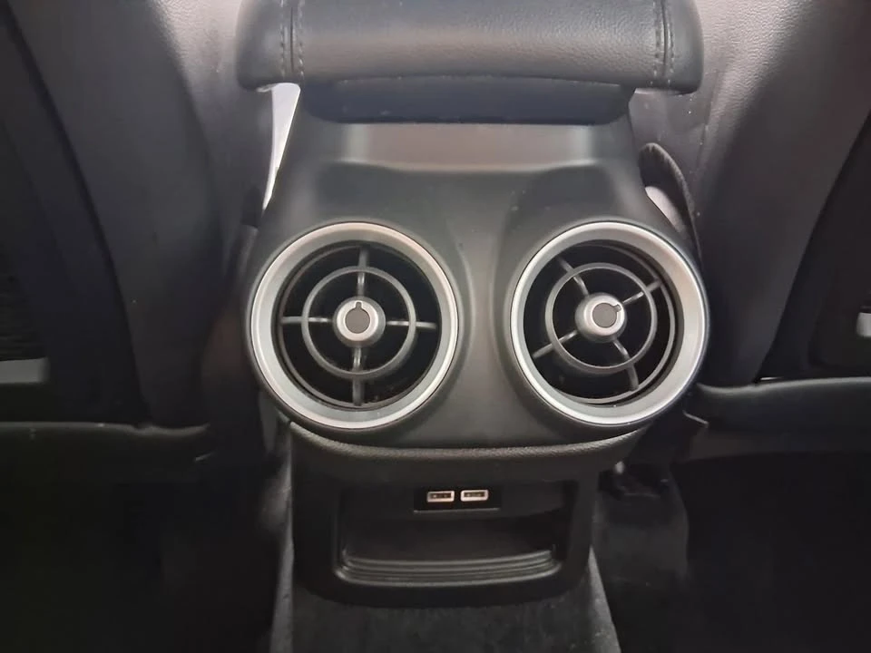 2018 Alfa Romeo Stelvio - Image 12 of 16
