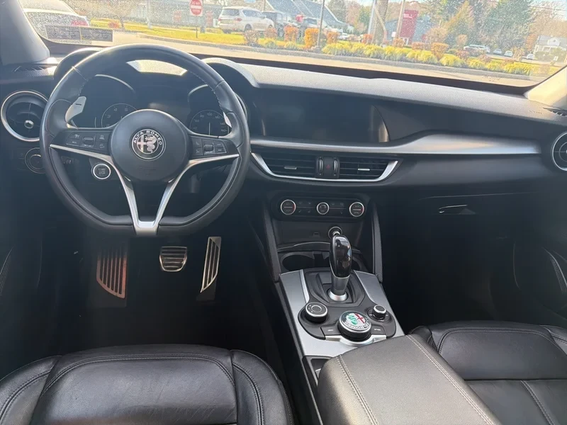 2018 Alfa Romeo Stelvio - Image 10 of 12