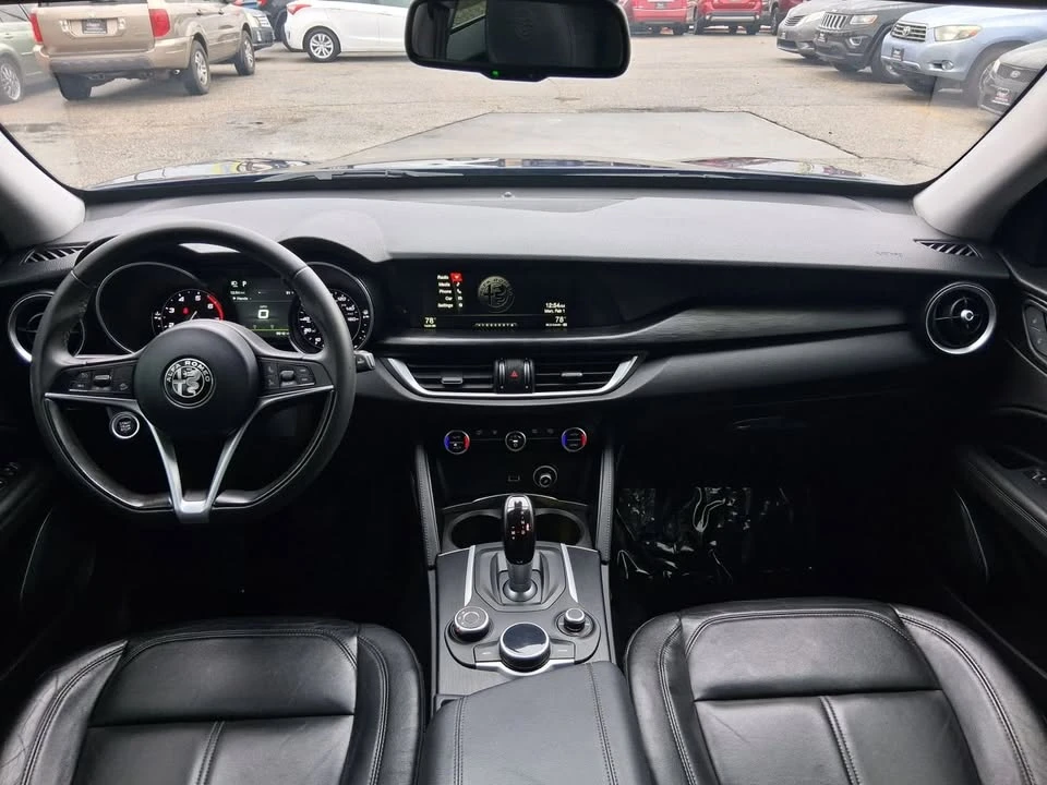2018 Alfa Romeo Stelvio - Image 11 of 16