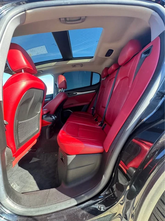 2018 Alfa Romeo Stelvio - Image 5 of 8