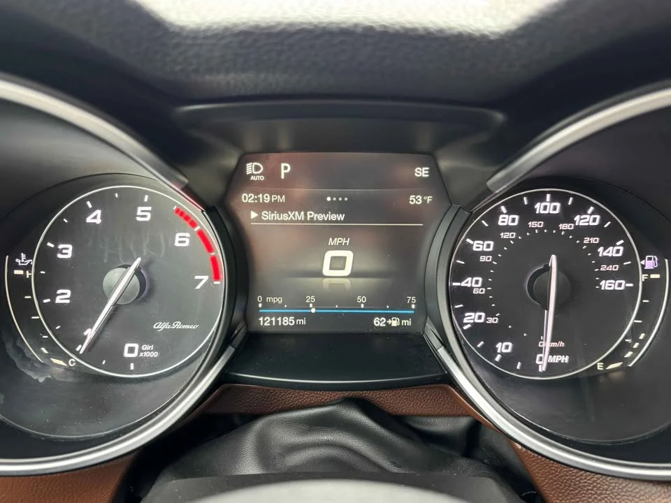 2018 Alfa Romeo Stelvio - Image 15 of 18