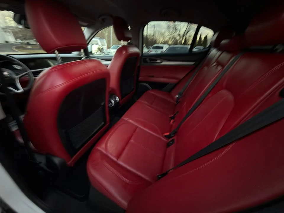 2018 Alfa Romeo Stelvio - Image 9 of 17