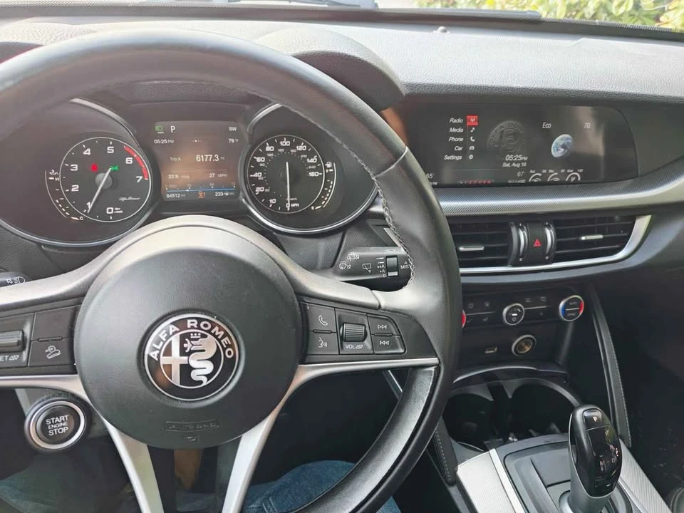 2018 Alfa Romeo Stelvio - Image 5 of 9