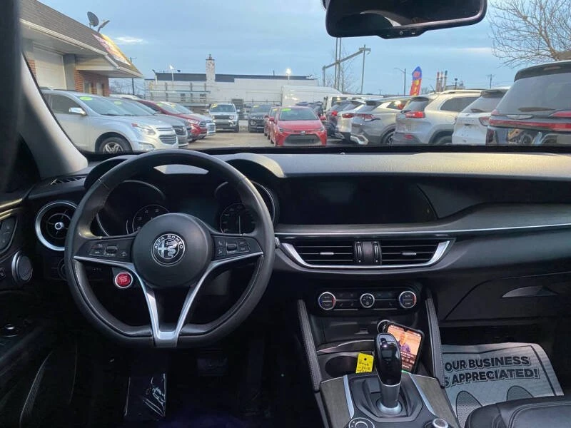 2018 Alfa Romeo Stelvio - Image 14 of 18