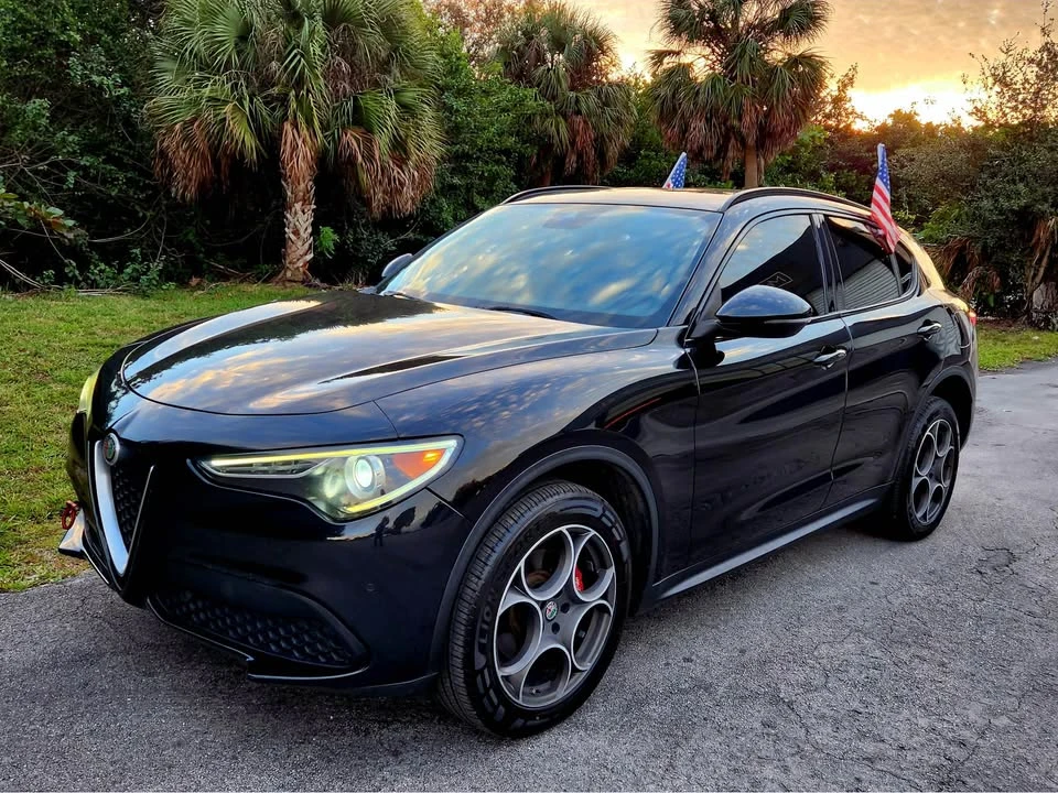 2018 Alfa Romeo Stelvio - Image 2 of 18
