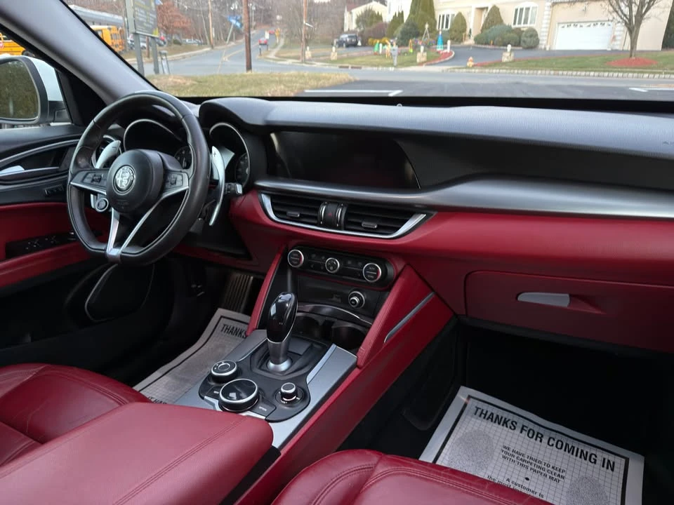 2018 Alfa Romeo Stelvio - Image 11 of 18