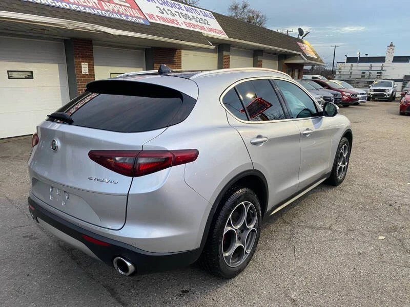 2018 Alfa Romeo Stelvio - Image 7 of 18