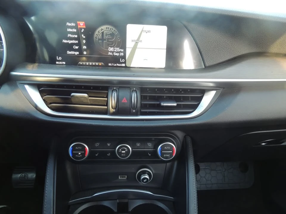 2018 Alfa Romeo Stelvio - Image 8 of 14