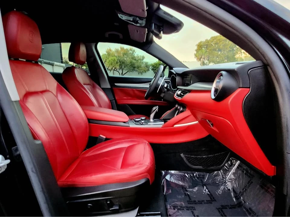 2018 Alfa Romeo Stelvio - Image 15 of 18