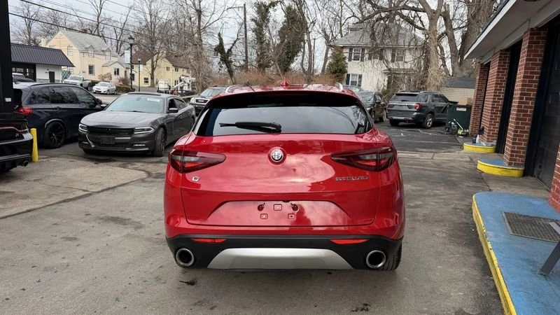 2018 Alfa Romeo Stelvio - Image 4 of 15