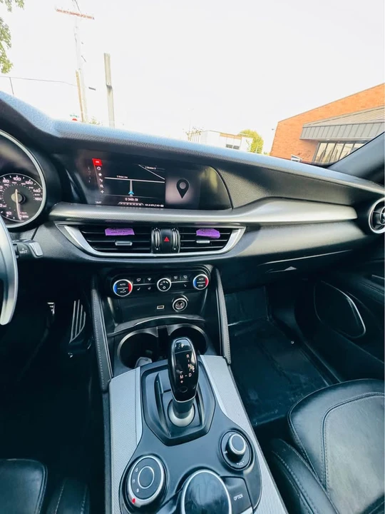 2018 Alfa Romeo Stelvio - Image 14 of 16