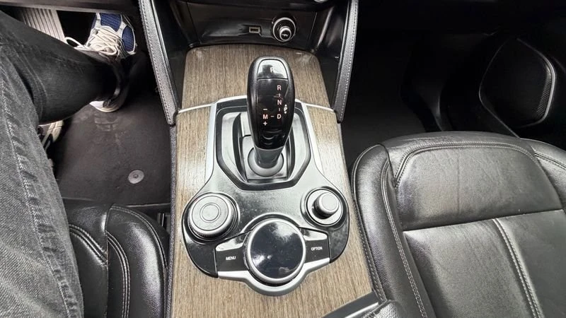 2018 Alfa Romeo Stelvio - Image 14 of 15
