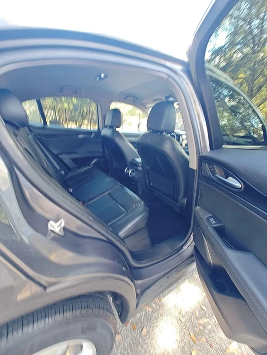 2018 Alfa Romeo Stelvio - Image 11 of 18