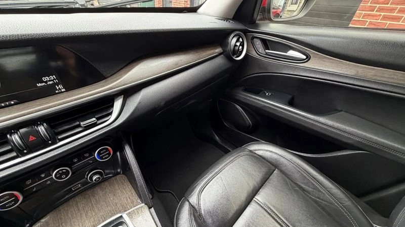 2018 Alfa Romeo Stelvio - Image 15 of 15