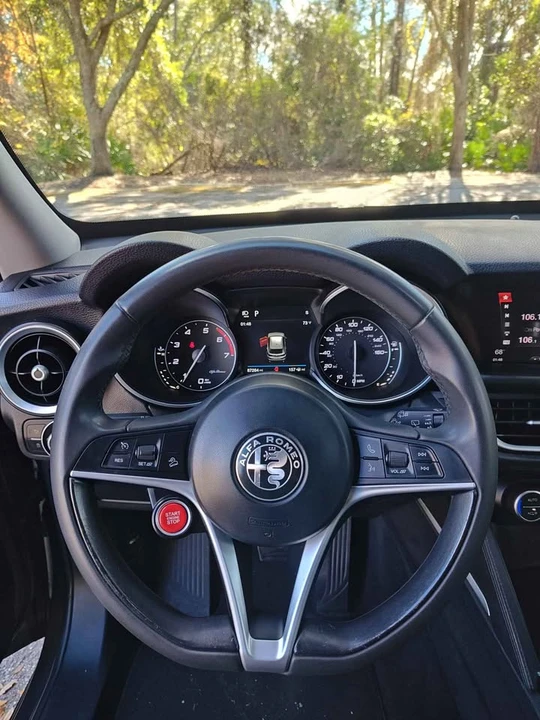 2018 Alfa Romeo Stelvio - Image 15 of 18