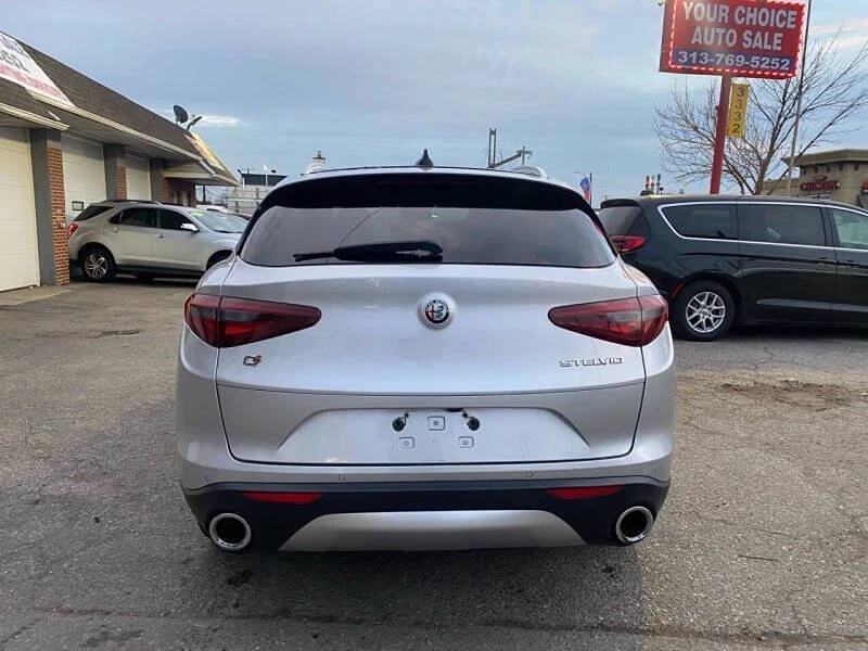 2018 Alfa Romeo Stelvio - Image 9 of 19