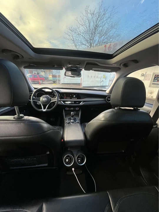 2018 Alfa Romeo Stelvio - Image 8 of 10