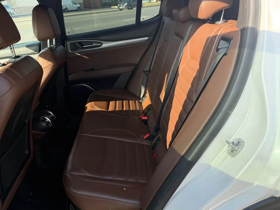 2018 Alfa Romeo Stelvio - Image 8 of 11