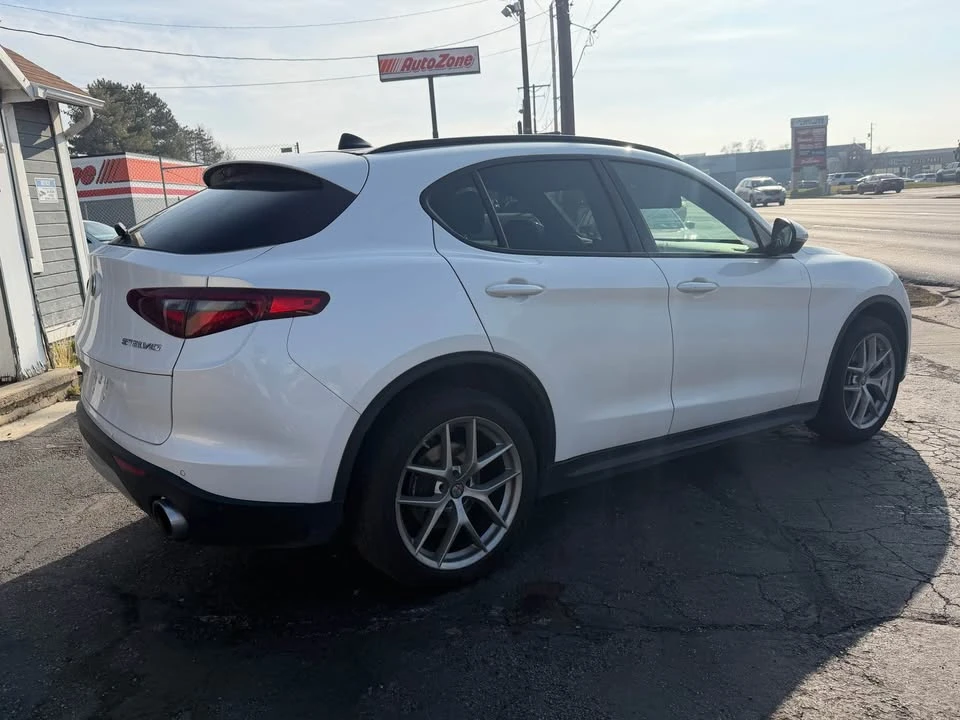 2018 Alfa Romeo Stelvio - Image 6 of 11