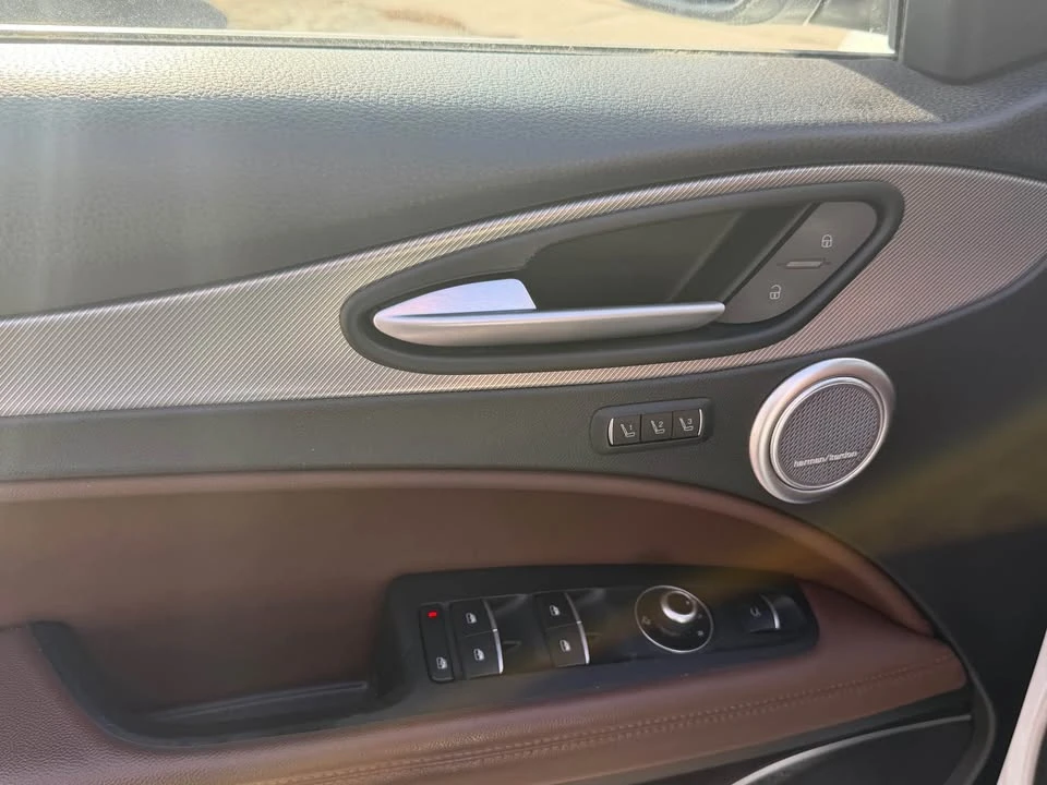 2018 Alfa Romeo Stelvio - Image 10 of 11