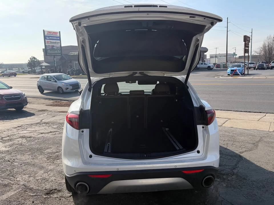 2018 Alfa Romeo Stelvio - Image 7 of 11