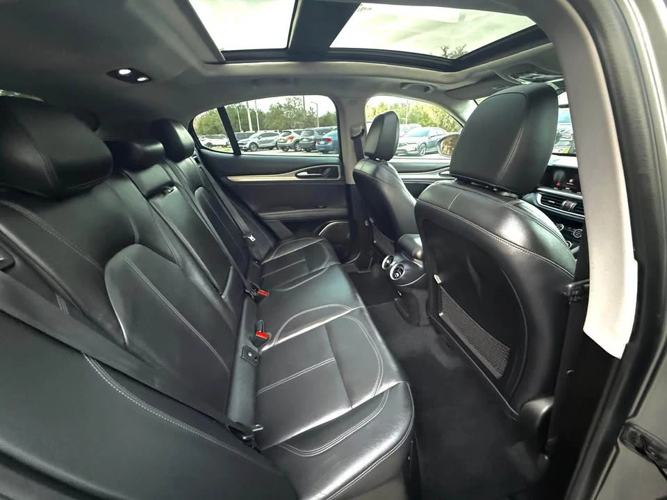 2018 Alfa Romeo Stelvio - Image 14 of 18