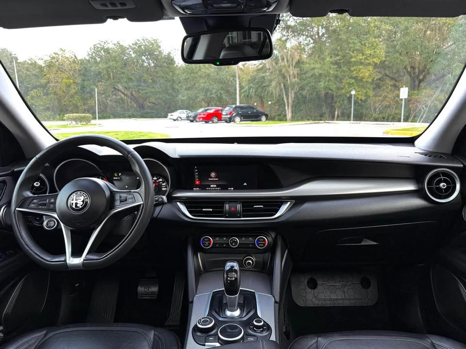 2018 Alfa Romeo Stelvio - Image 17 of 18
